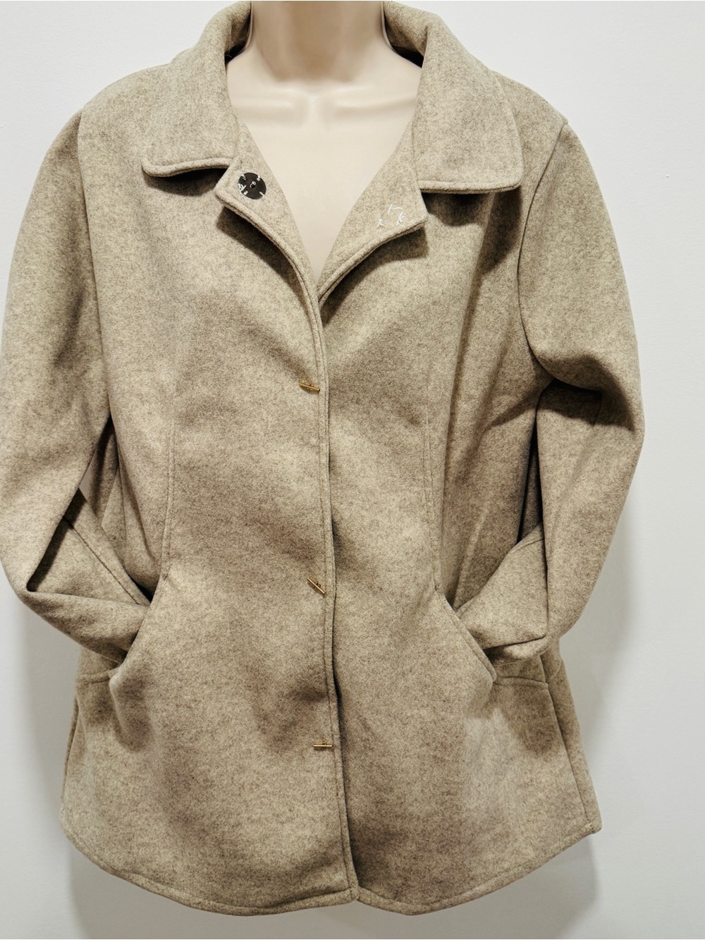 NWOT Beige Heather Minimalist Coat Jacket M Fit